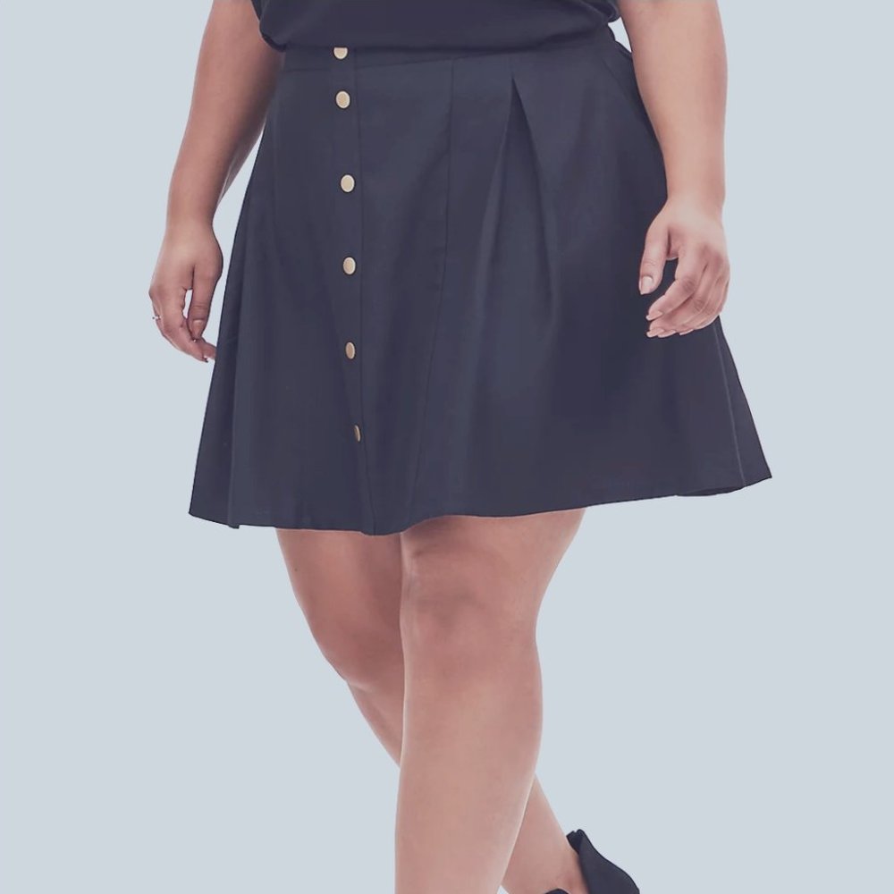 Cute Summer 26/4X * Torrid * NWT * Navy Skirt *